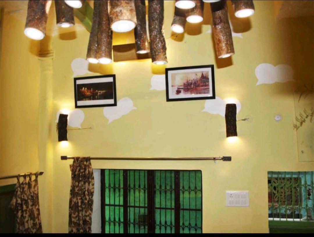 Monalisa Hostel فاراناسي المظهر الخارجي الصورة