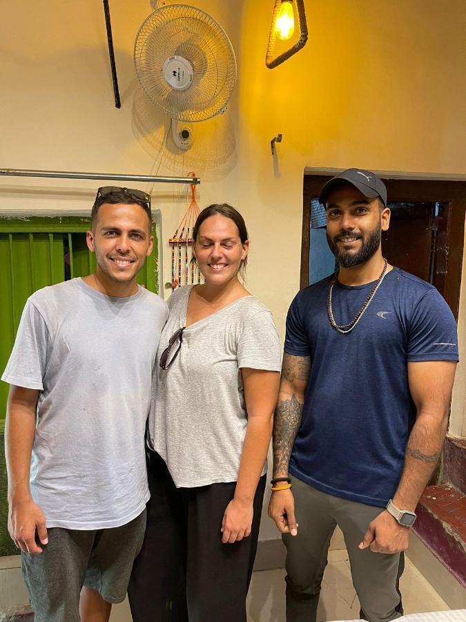 Monalisa Hostel فاراناسي المظهر الخارجي الصورة